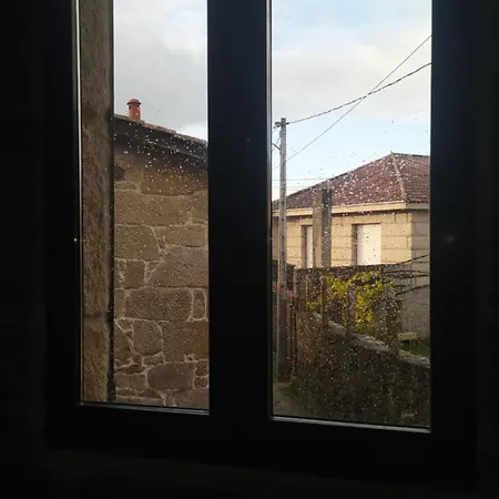 Casa Amil Da Vilaboa, *