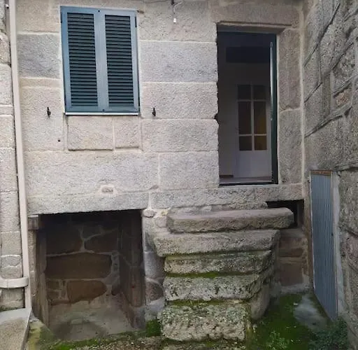 Casa Amil Da Vilaboa, * 알라리즈