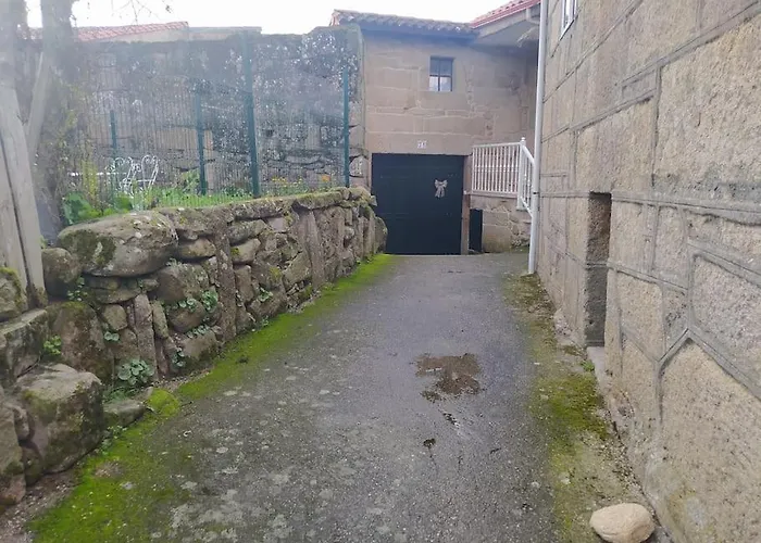 Casa Amil Da Vilaboa, * 알라리즈