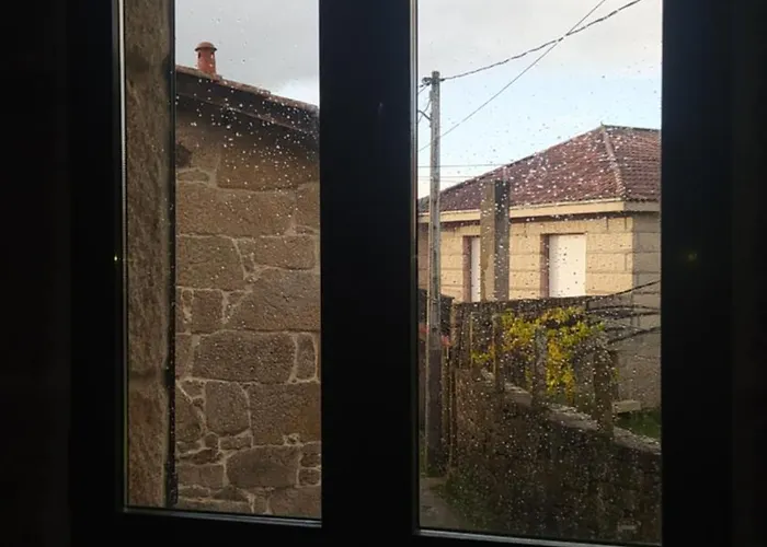 Casa Amil Da Vilaboa, *